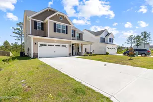 422 Anchor Hitch Ct, Sneads Ferry, NC 28460 - Photo 3