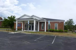 2100 Presbyterian Ln, Kinston, NC 28501 - Photo 1