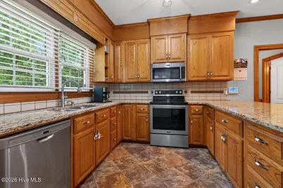 2111 Hunt Hill Place, Kinston, NC 28504 - Photo 9