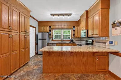 2111 Hunt Hill Place, Kinston, NC 28504 - Photo 11