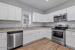 800 Lighthorse Cir, Aberdeen, NC 28315 - Photo 13