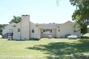 4556 Garland Hwy, Clinton, NC 28328 - Photo 3