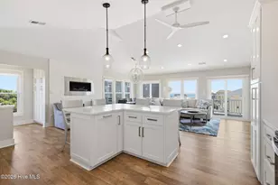 102 Purdie Dr, Emerald Isle, NC 28594 - Photo 21