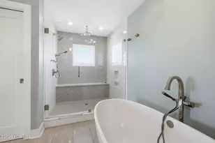 102 Purdie Dr, Emerald Isle, NC 28594 - Photo 11