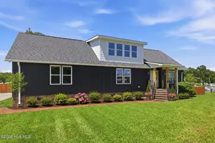 201 Mansfield Pkwy, Morehead City, NC 28557 - Photo 3