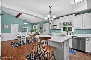 209 River Reach Dr, Swansboro, NC 28584 - Photo 15