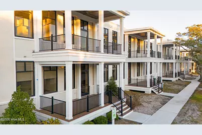 805 Mulberry Street #Unit 205, Beaufort, NC 28516 - Photo 1