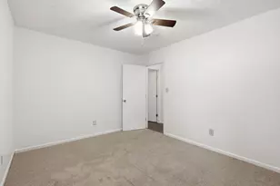 3021 Steeple Chase Ct, Jacksonville, NC 28546 - Photo 19
