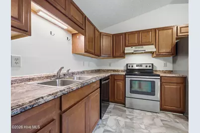 3021 Steeple Chase Court, Jacksonville, NC 28546 - Photo 5