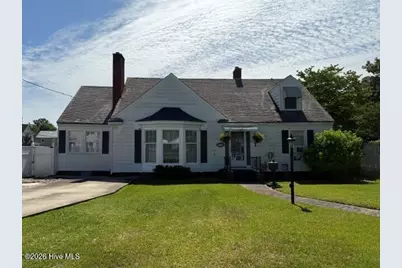 104 Locust Street, Elizabeth City, NC 27909 - Photo 1