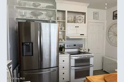 104 Locust Street, Elizabeth City, NC 27909 - Photo 17