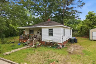 621 Harvey St, Kinston, NC 28501 - Photo 3