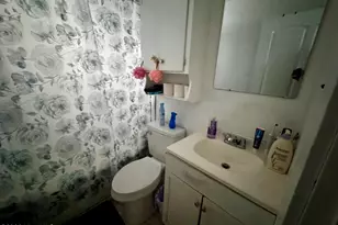 605 Dixon St, Kinston, NC 28501 - Photo 9