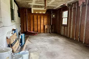 605 Dixon St, Kinston, NC 28501 - Photo 13