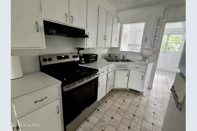 605 Dixon Street, Kinston, NC 28501 - Photo 5