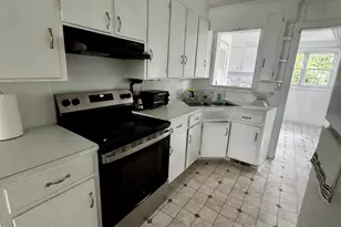 605 Dixon St, Kinston, NC 28501 - Photo 5