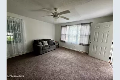 605 Dixon Street, Kinston, NC 28501 - Photo 3