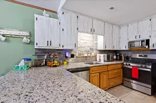 349 Chalet Cir, Murphy, NC 28906 - Photo 7