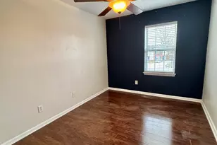 2506 B Bluff View Ct, Greenville, NC 27834 - Photo 3