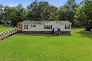 106 Madelyn Dr, Richlands, NC 28574 - Photo 3