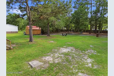 106 Madelyn Drive, Richlands, NC 28574 - Photo 19