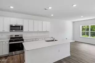 506 Cherry Laurel Dr, Sanford, NC 27332 - Photo 5