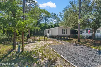 2740 Ocean View Avenue SW, Supply, NC 28462 - Photo 3