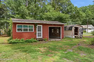 343 W Stevens St, Wallace, NC 28466 - Photo 25
