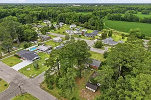 343 W Stevens St, Wallace, NC 28466 - Photo 5