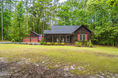 707 Alexander Drive, Aberdeen, NC 28315 - Photo 1