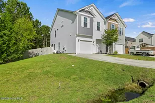 621 Winfall Dr, Holly Ridge, NC 28445 - Photo 3