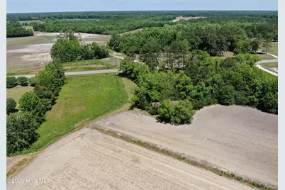 13737 James B White Highway S, Tabor City, NC 28463 - Photo 5