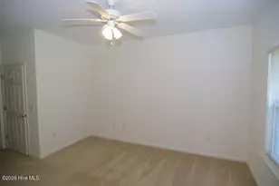 2227 Locksley Woods Dr, Greenville, NC 27858 - Photo 9