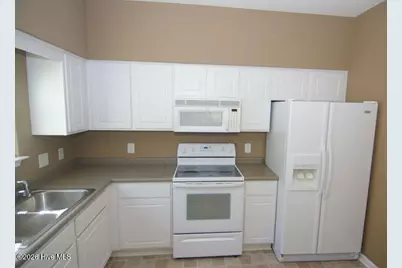 2227 Locksley Woods Drive #D, Greenville, NC 27858 - Photo 5