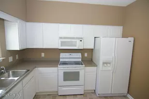 2227 Locksley Woods Dr, Greenville, NC 27858 - Photo 5