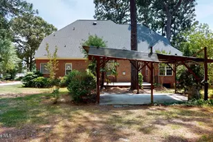 203 Sevendales Dr, Goldsboro, NC 27534 - Photo 5