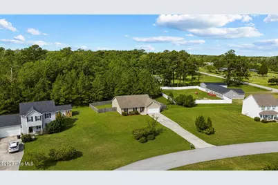 104 Blue Bird Lane, Newport, NC 28570 - Photo 5