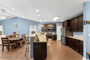 502 Bluff View Ln, Swansboro, NC 28584 - Photo 5