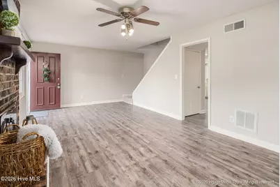 32 Scott Street, Greenville, NC 27858 - Photo 7