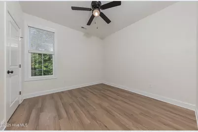 111 Hampton Court, Jacksonville, NC 28546 - Photo 17