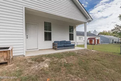 111 Hampton Court, Jacksonville, NC 28546 - Photo 29