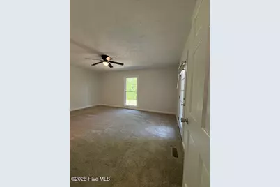 928 E Winds Lane, Fayetteville, NC 28311 - Photo 17
