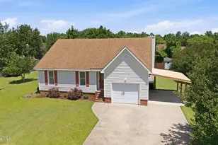 303 Plateau Dr, Greenville, NC 27858 - Photo 3