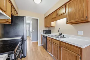 303 Plateau Dr, Greenville, NC 27858 - Photo 15