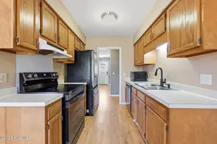 303 Plateau Dr, Greenville, NC 27858 - Photo 13