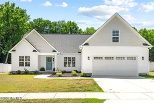 816 Knoll Cir, Greenville, NC 27858 - Photo 1