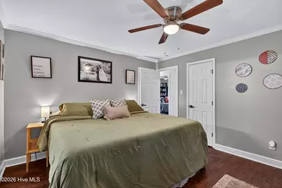 219 Regalwood Drive, Jacksonville, NC 28546 - Photo 17