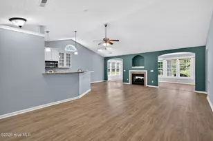 512 Azalea Dr, Hampstead, NC 28443 - Photo 5
