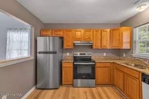 1081 W Pueblo Dr, Jacksonville, NC 28546 - Photo 9