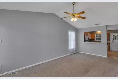 1081 W Pueblo Drive, Jacksonville, NC 28546 - Photo 3
